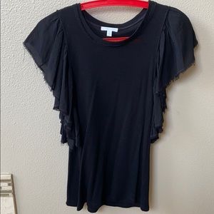 Abound knitted shirt.